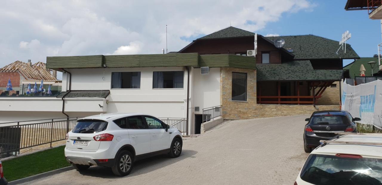 Apartman Konak 23-4 兹拉蒂博尔 外观 照片