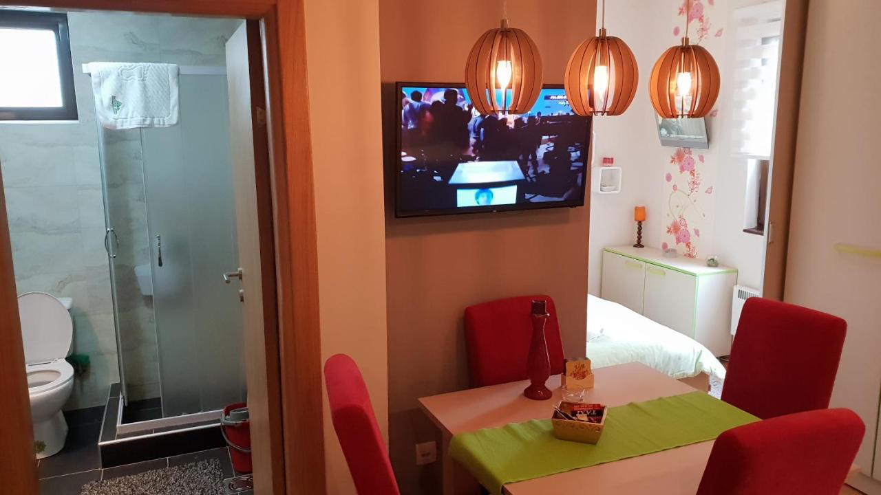 Apartman Konak 23-4 兹拉蒂博尔 外观 照片